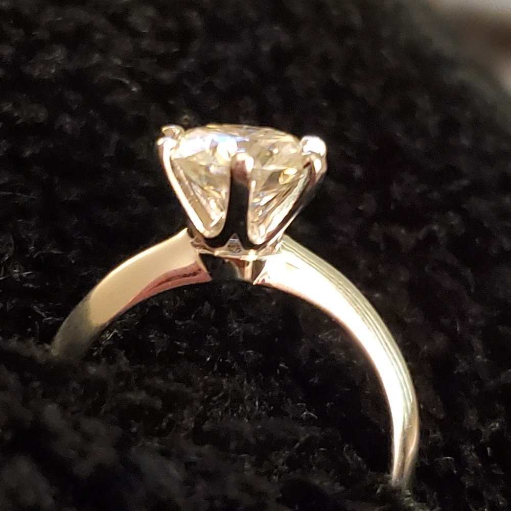 ‼TODAY ONLY‼2Ct  CERTIFIED Moissanite Ring - Picture 3 of 4